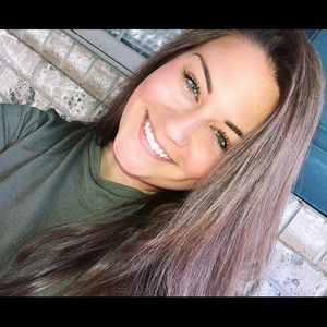 Meet your Posher, Cailey